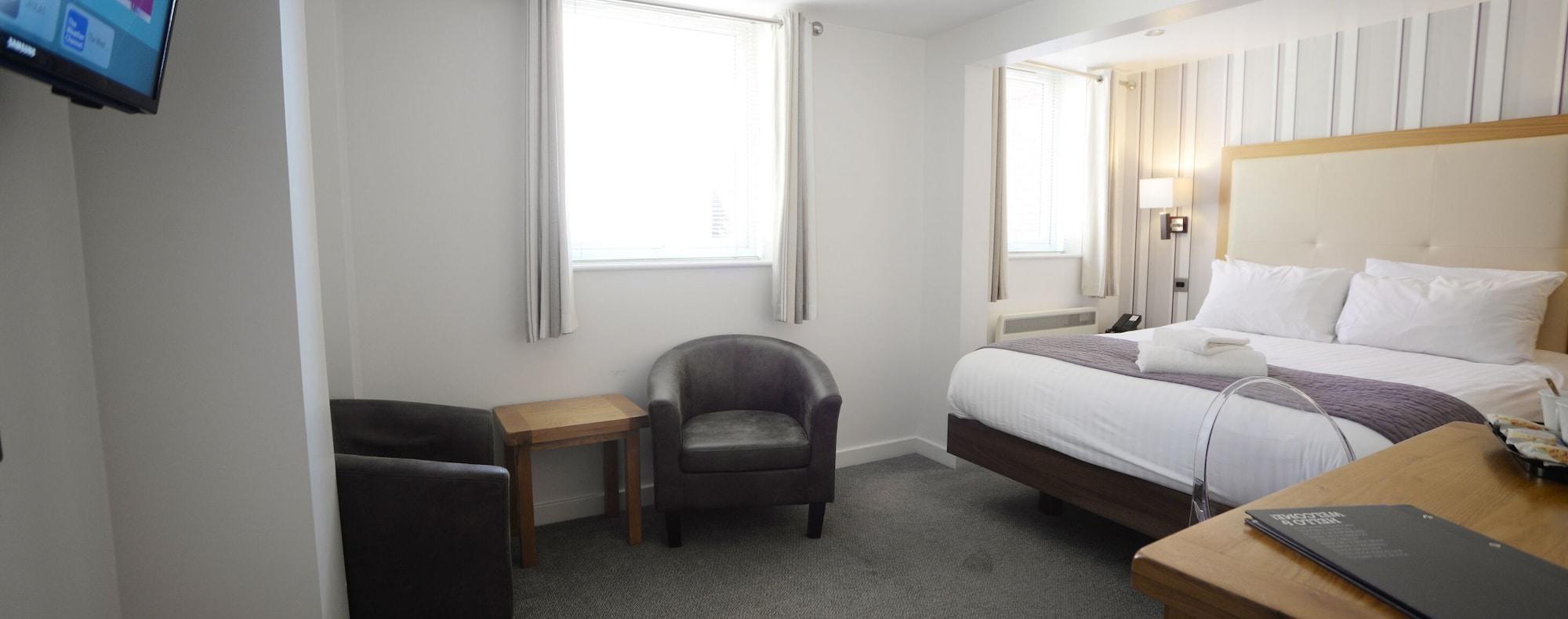 The Waterside Hotel And Leisure Club Manchester Bagian luar foto