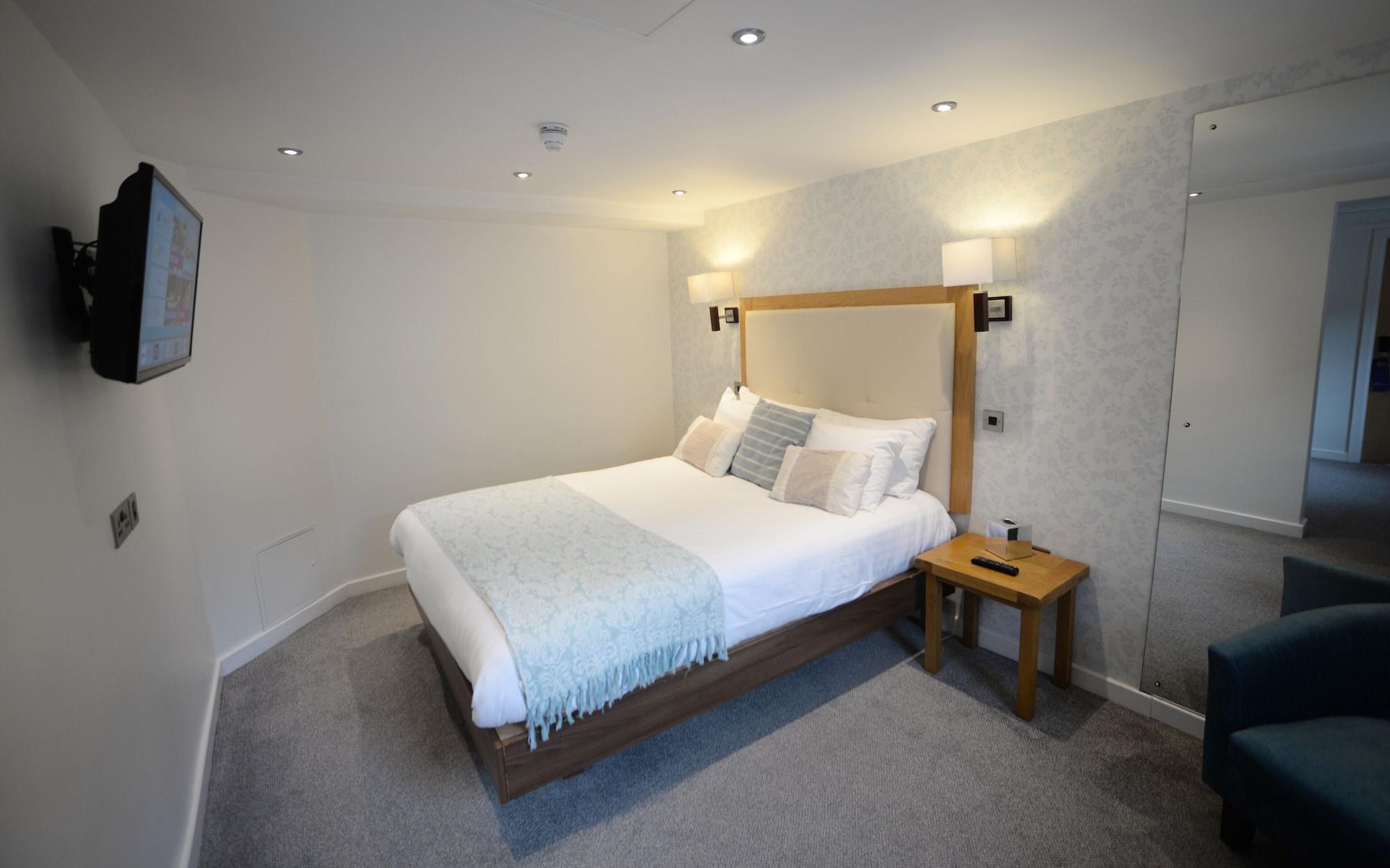 The Waterside Hotel And Leisure Club Manchester Bagian luar foto