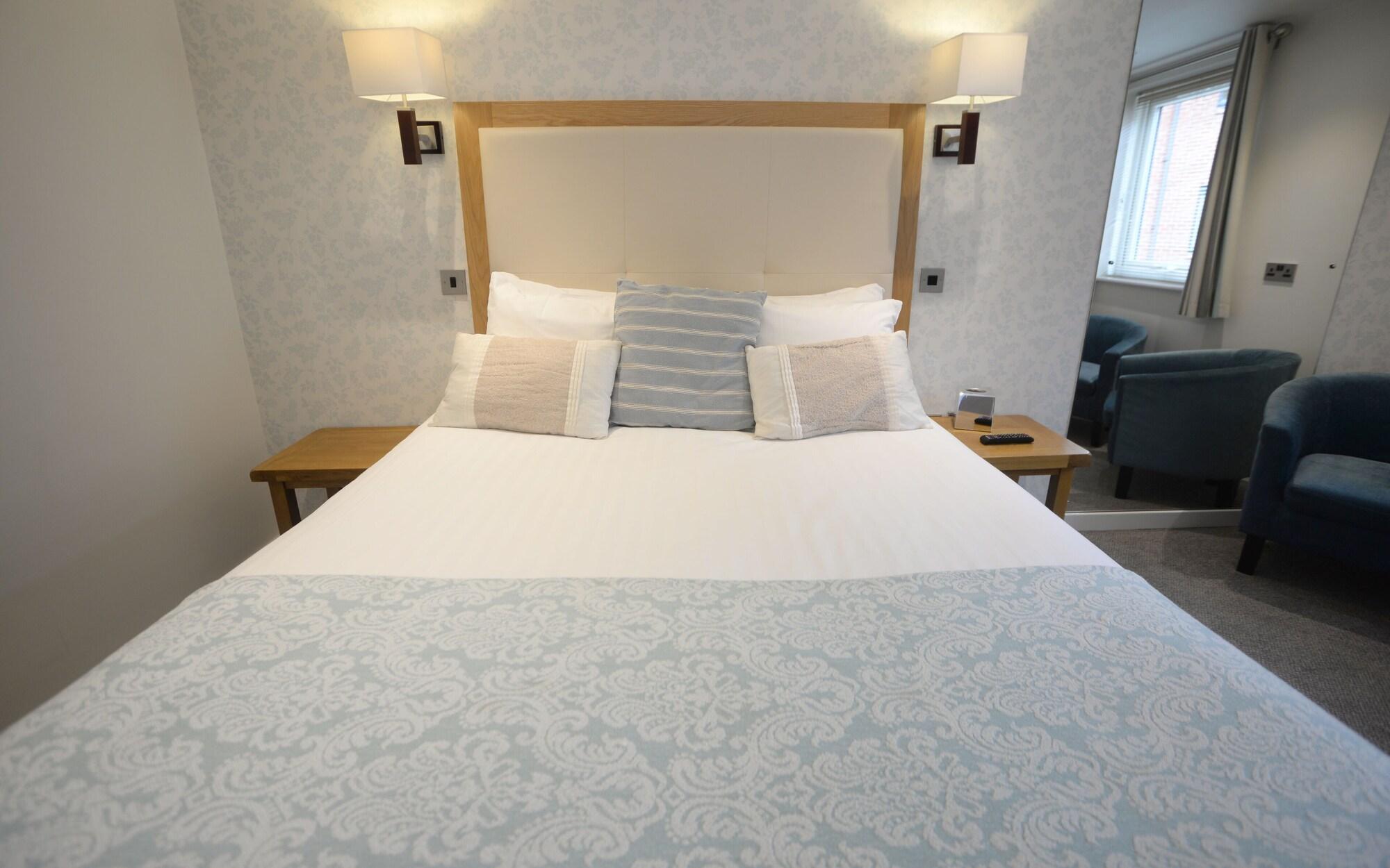 The Waterside Hotel And Leisure Club Manchester Bagian luar foto