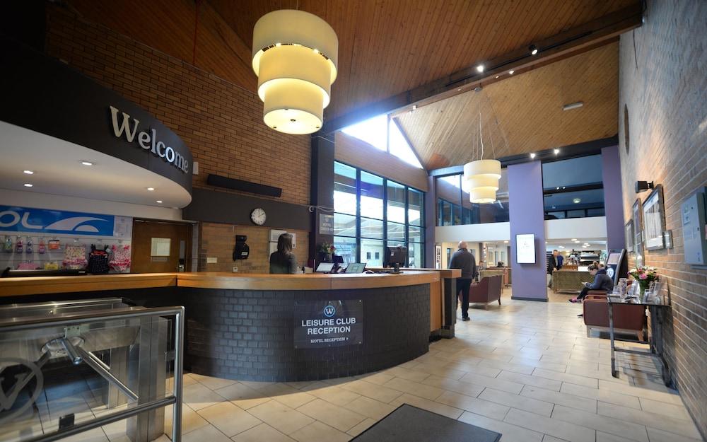The Waterside Hotel And Leisure Club Manchester Bagian luar foto