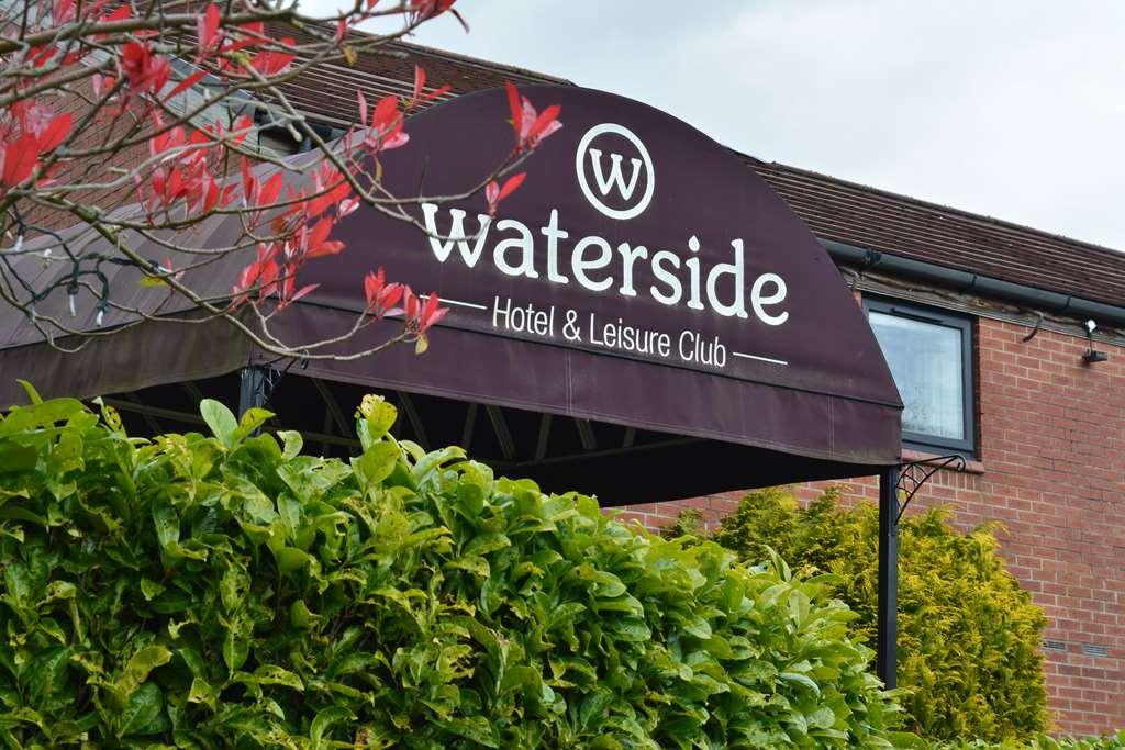 The Waterside Hotel And Leisure Club Manchester Bagian luar foto