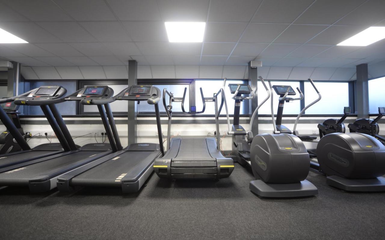 The Waterside Hotel And Leisure Club Manchester Bagian luar foto